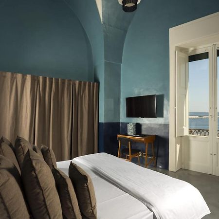 Bed and Breakfast Palazzo Colombo à Gallipoli Extérieur photo